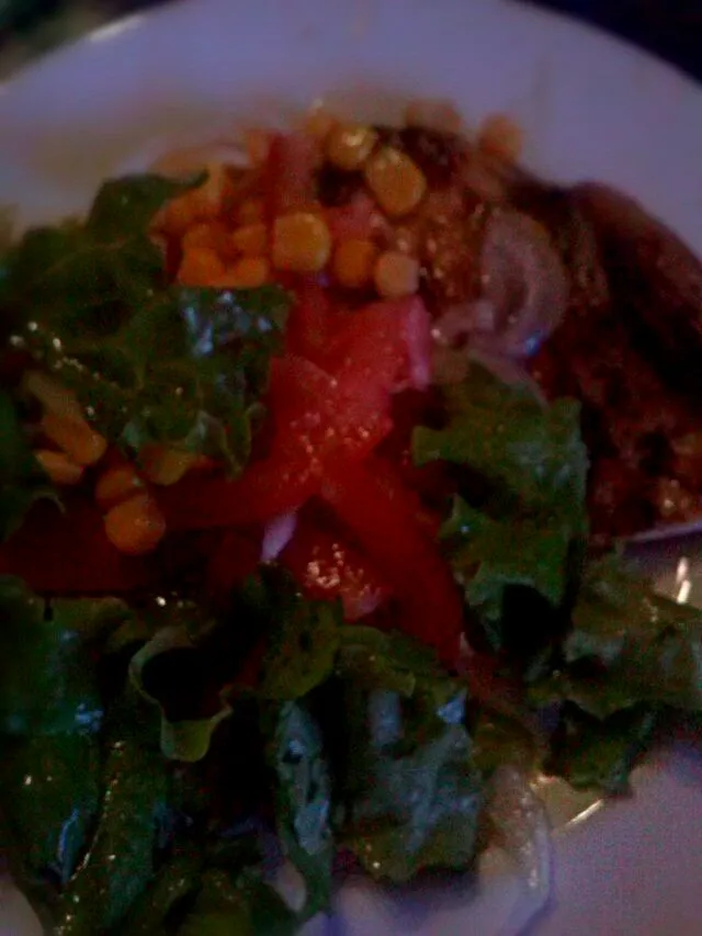 #Salad #tomtato #corn #Beef #healthy #dinner #night #kpop #body #skinny|thatkpopbodyさん