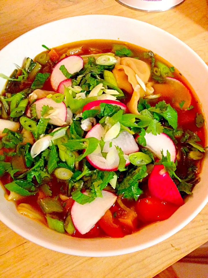 Asian dumpling soup|Lindsey Conwayさん