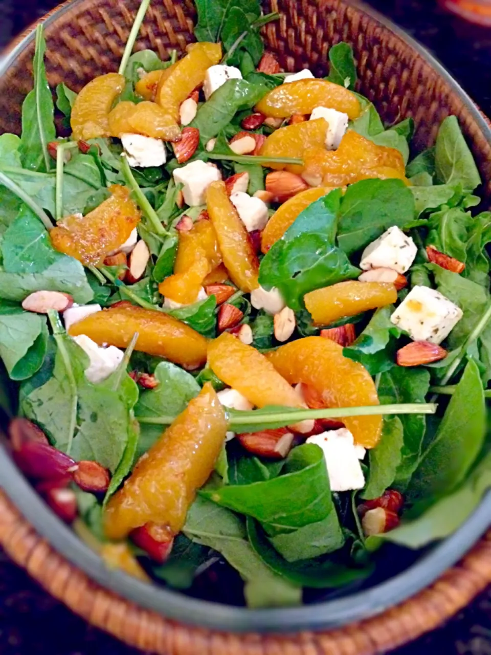 Grilled peach and almonds salad|Cat Willisさん