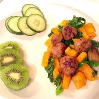 Snapdishの料理写真:Kale, Sweet Potato & Sausage|melissaz73さん