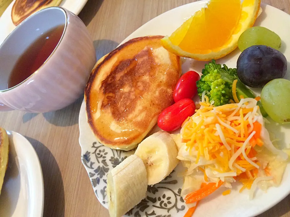 幼稚園休園。ホットケーキでのんびり朝ごはん|きむらゆりかさん