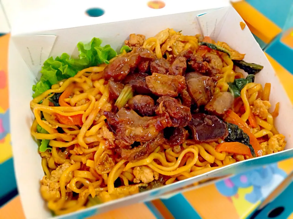 Snapdishの料理写真:Bakmi Goreng Special|silva astriaさん