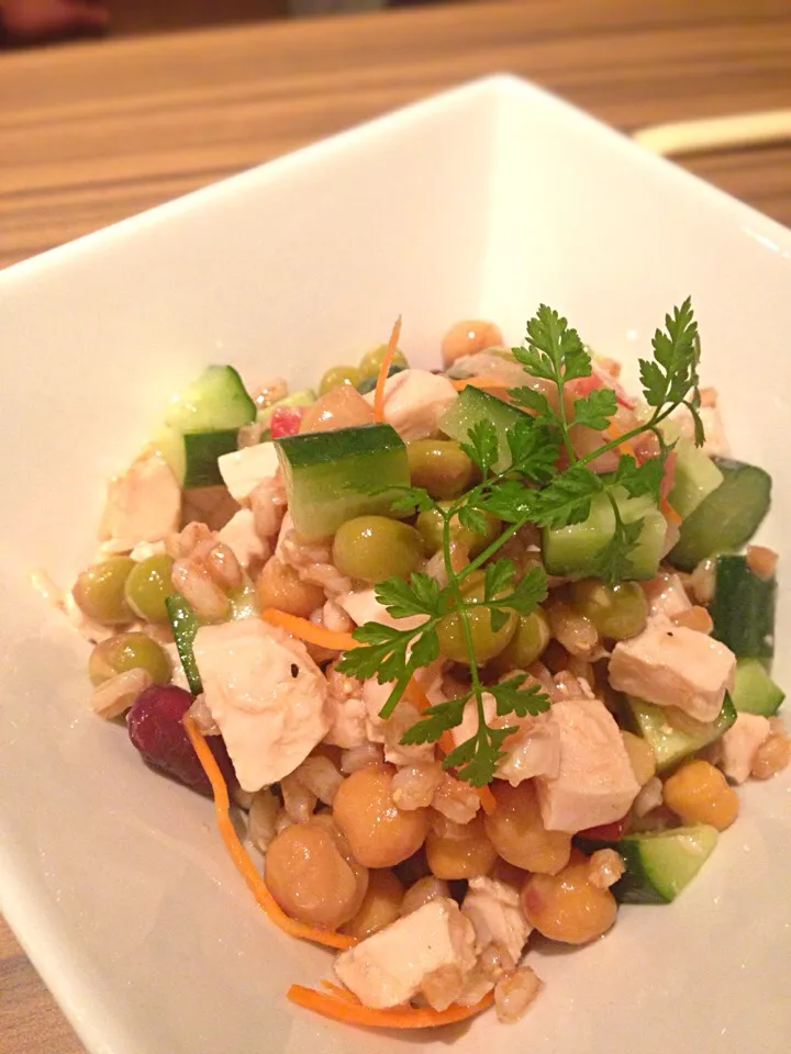 スペルト小麦とお豆たっぷりサラダ Spelt and beans salad|Funky Chefさん