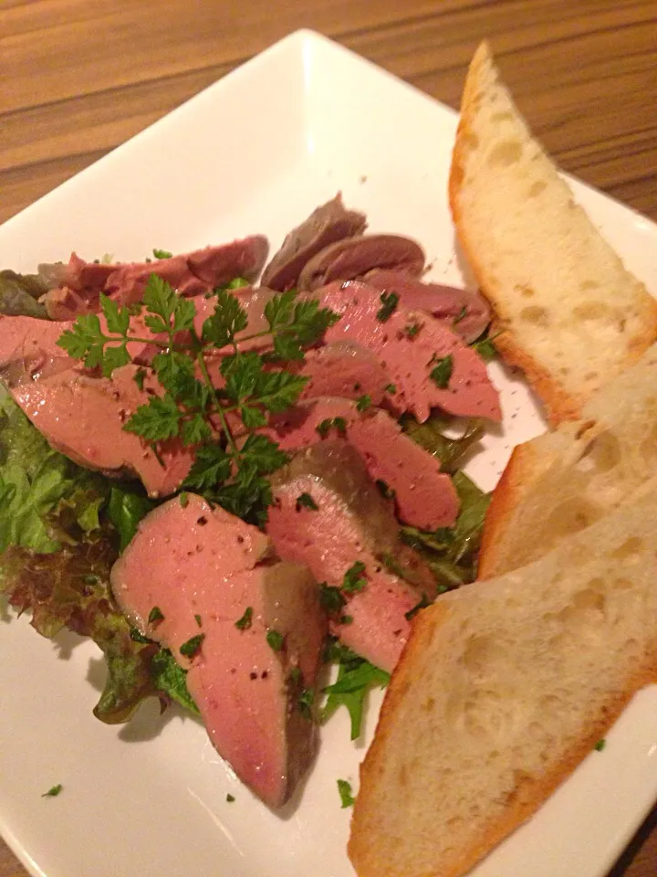 Snapdishの料理写真:鶏レバーのコンフィ chicken liver confit|Funky Chefさん