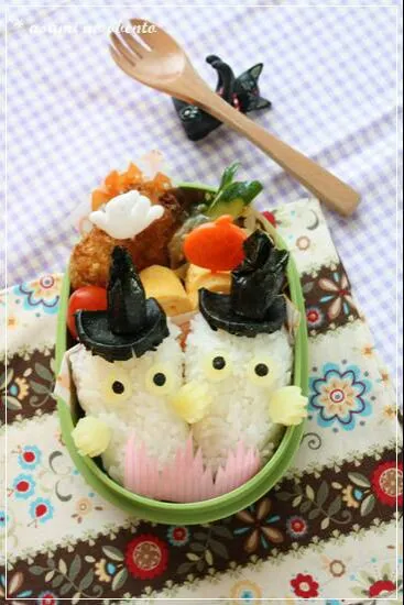 ニョロニョロおばけのハロウィン弁当 #キャラ弁 #デコ弁 #ハロウィン #ニョロニョロ|前田亜沙美さん