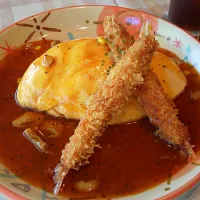 Snapdishの料理写真:エビフライのあんかけオムライス♪|Youko  Okumuraさん