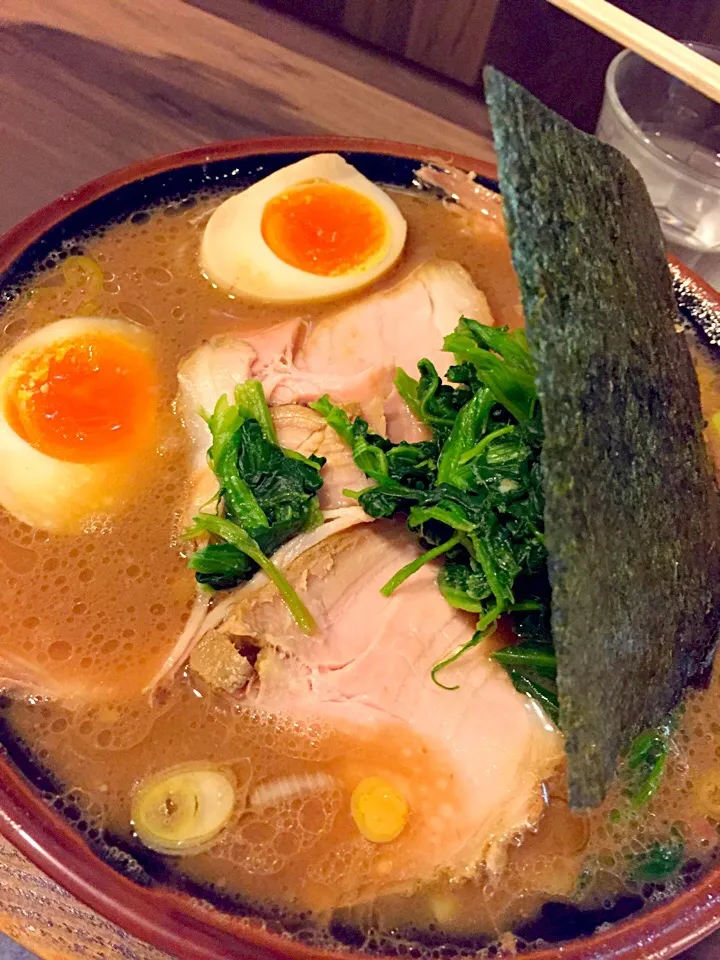 Snapdishの料理写真:神田 わいず たまごラーメン|Takafumi Teramatsuさん