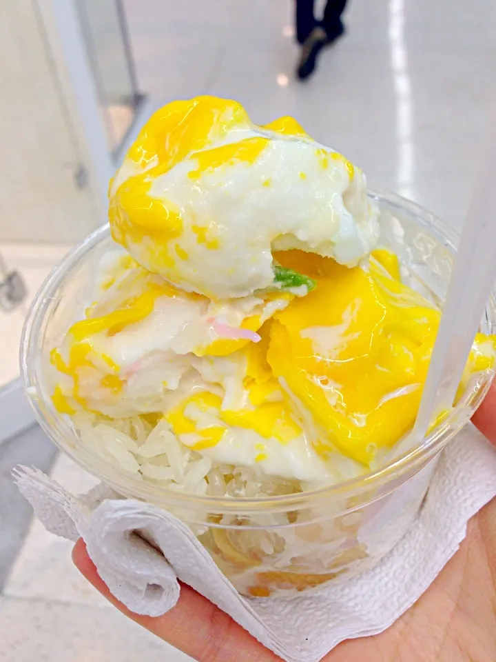 Freeze egg blended with coconut icecream|PhUnGさん