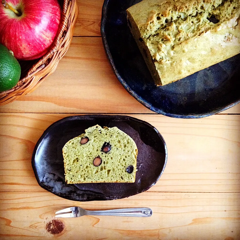 Snapdishの料理写真:Green tea pound cake|azuuuzaさん