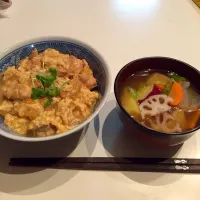 Snapdishの料理写真:十穀米の親子丼とさつま汁|shiaさん