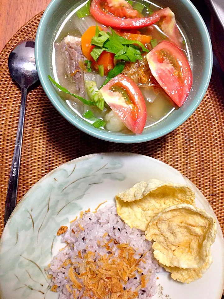 Snapdishの料理写真:Sop buntut|yeni kartikasariさん