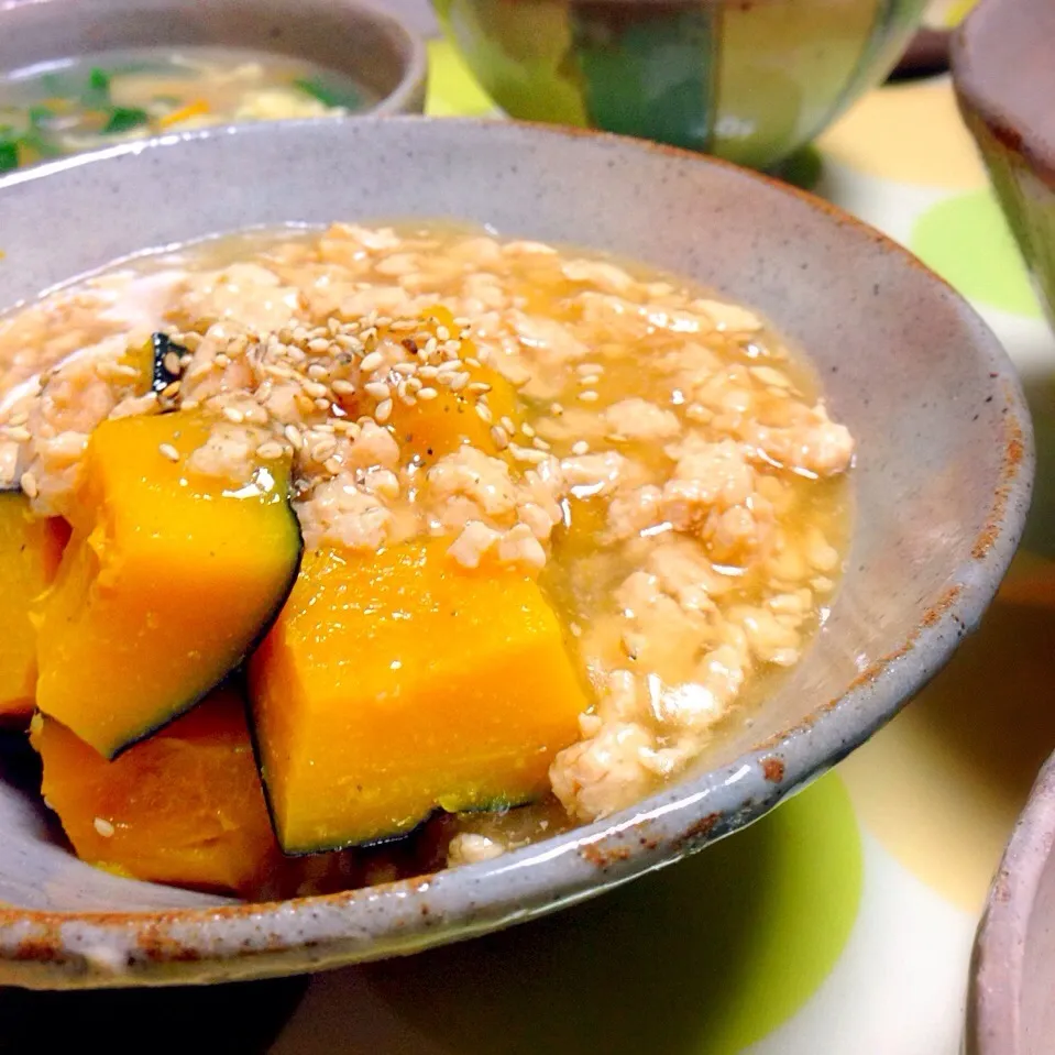 優しいお味やて…照れるやないか。南瓜の鶏そぼろ餡かけ。|うさ爺さん