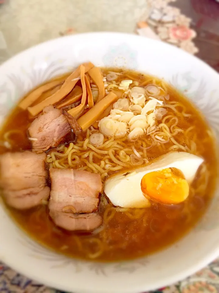 スープ、チャーシューまで自家製のラーメン|水蓮さん