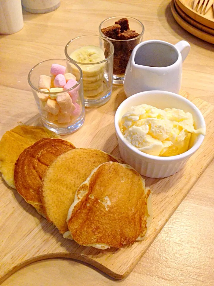 Snapdishの料理写真:Combo pancake :)|msaprileeさん