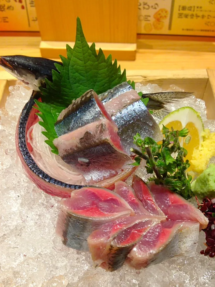 Snapdishの料理写真:秋刀魚のお造り 美味しい ！|tachiさん