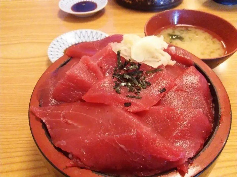 大和水産の鉄火丼。|東京ライオンズさん