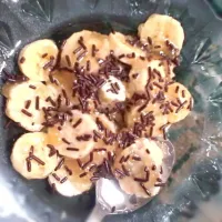 Snapdishの料理写真:pisang selai nanas tabur coklat ^_^|ellaさん