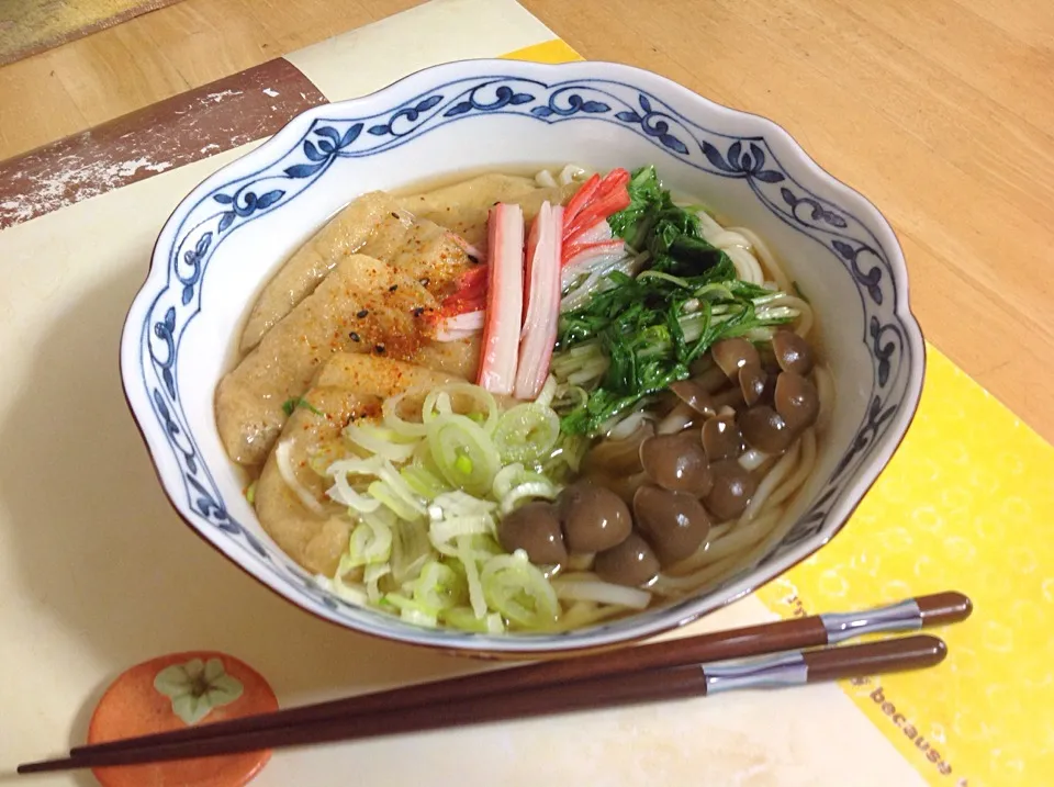 お昼のうどん、きつねうどん。|shozuuさん