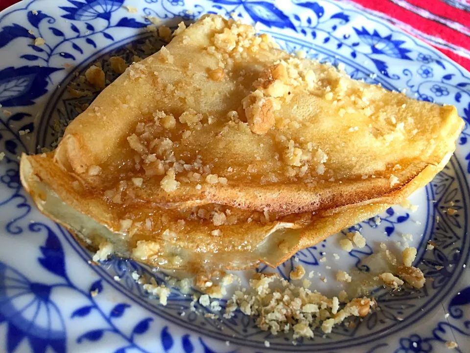 honey& walnuts crepe|Diana Hiraoさん