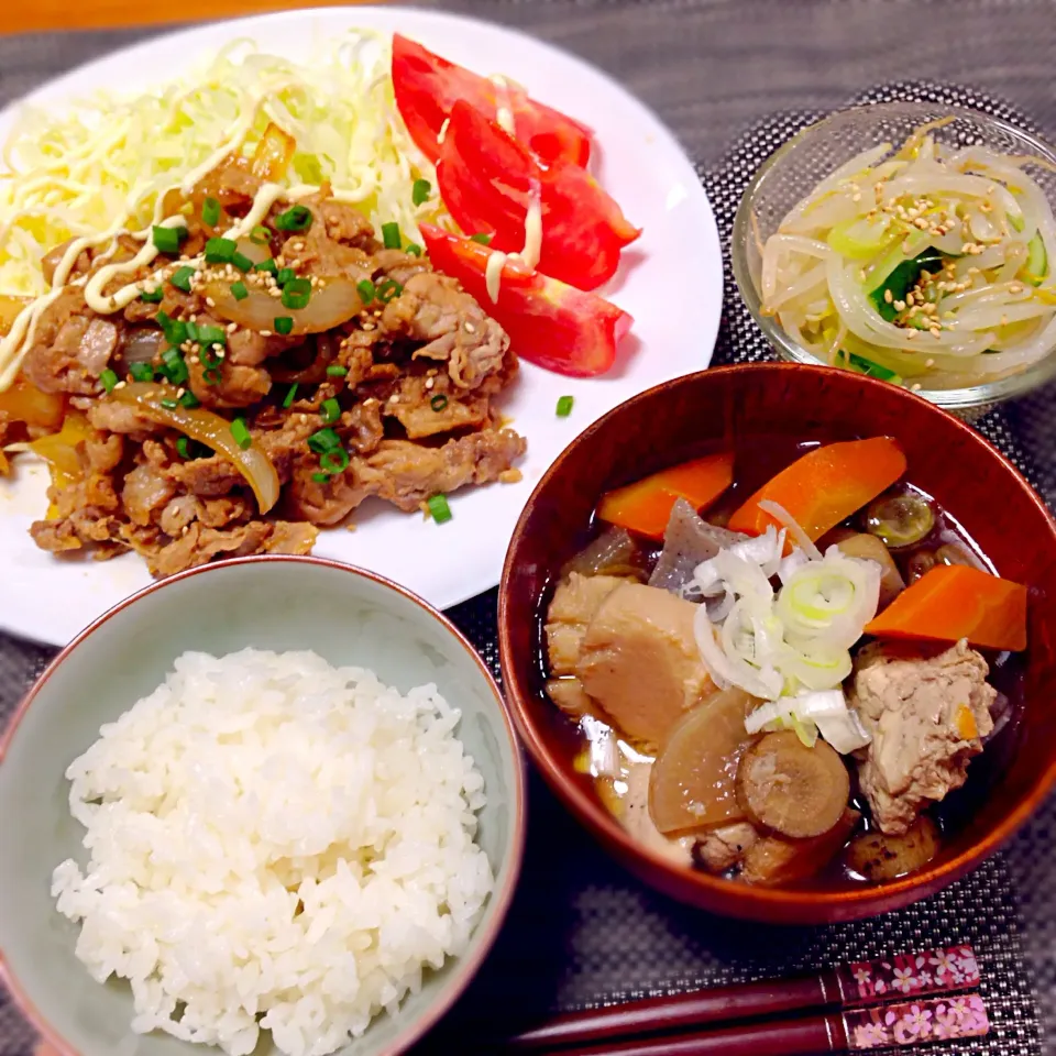 Snapdishの料理写真:今夜は生姜焼き定食とけんちん汁🌙皆既月食を眺めながら…|☆*yuko's kitchen*☆さん