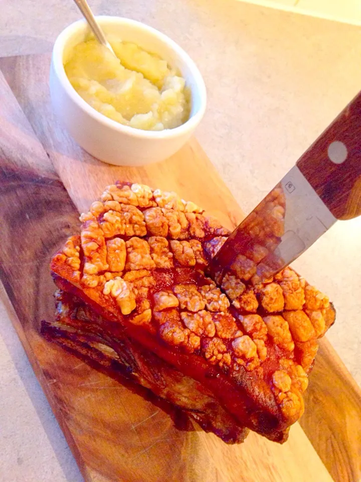 Crispy Roast Pork + Apple Sauce|Chrisy Hillさん