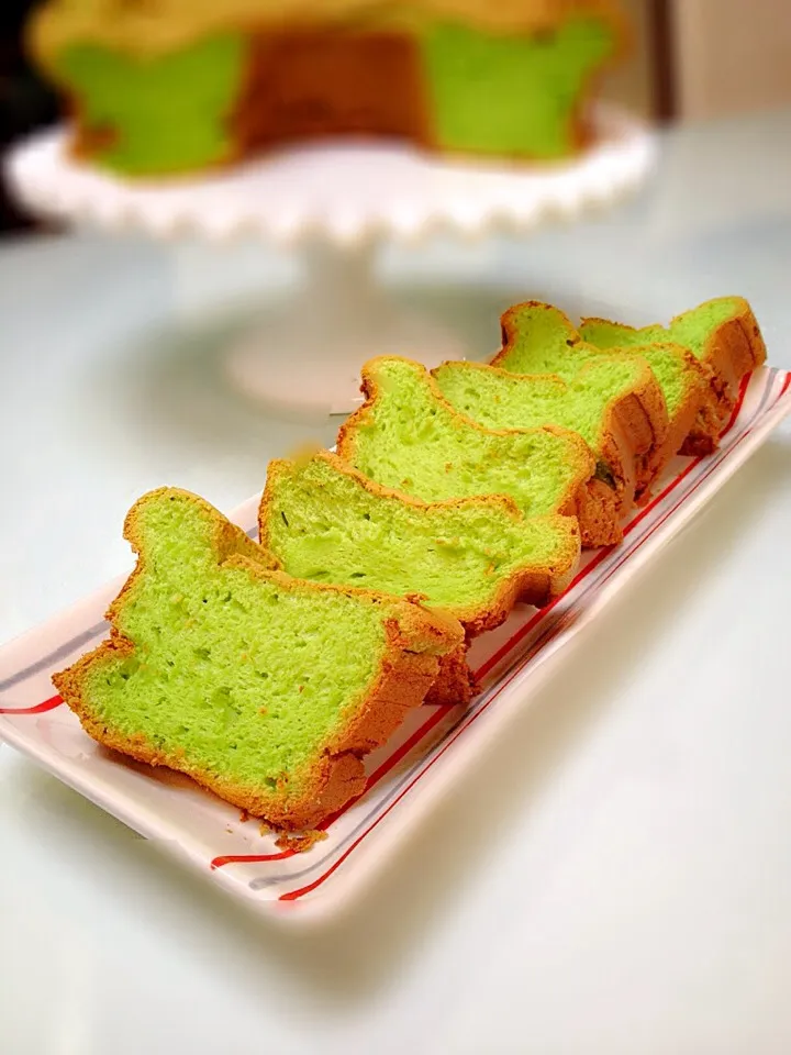 Pandan Chiffon Cake|YuliaStevieさん