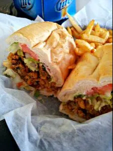 🌝Part 1 of Lovely#Lunch Oyster Po~Boy 👍French fries 🍟 Drinking 🍻  Enjoying A  Beautiful Day 🌞💚🌄 #Lunchbox #Box lunch/Deli ☺ Feeding My #GumboOfSoul 💛💚💛|Alisha GodsglamGirl Matthewsさん