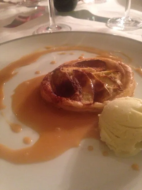 Apple Tart with Fennel IceCream and Caramel Sauce|Christine pavelkaさん