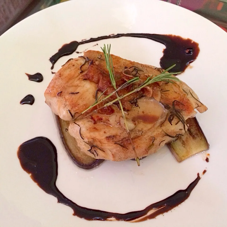 Snapdishの料理写真:Rosemary Chicken with Balsamico Sauce|Kath Kanekoさん