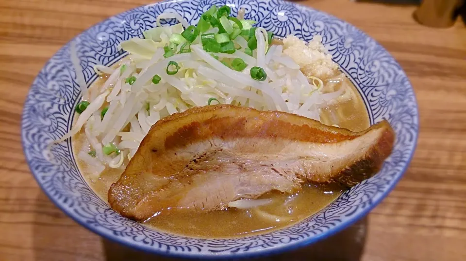 Snapdishの料理写真:ラーメン  灯郎|佑佳さん