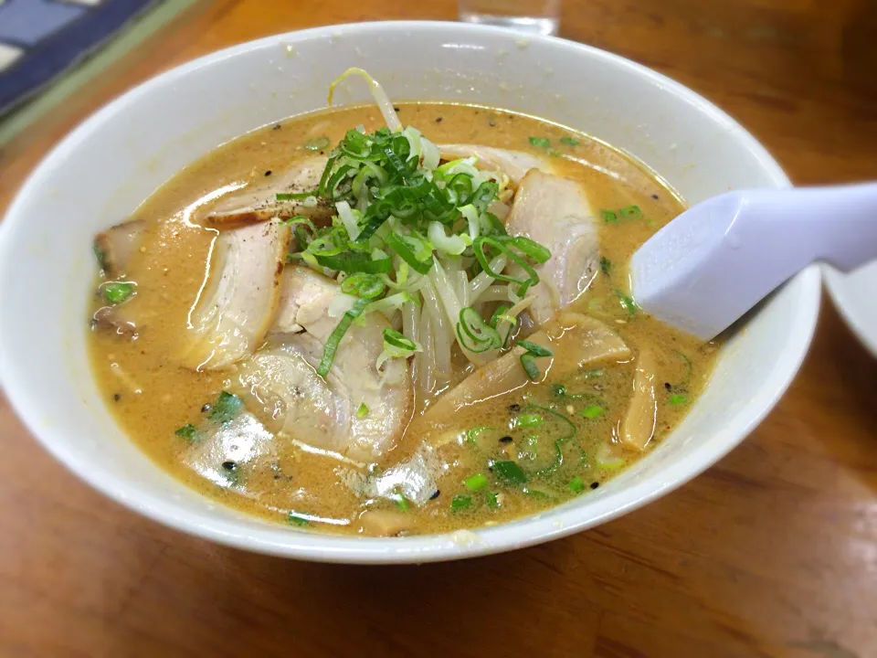 味噌チャーシュー麺|ぬぬ。さん