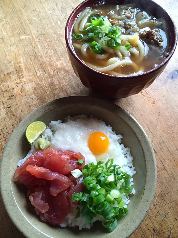 鉄火丼＆肉うどん‼︎|Yoshinobu Nakagawaさん