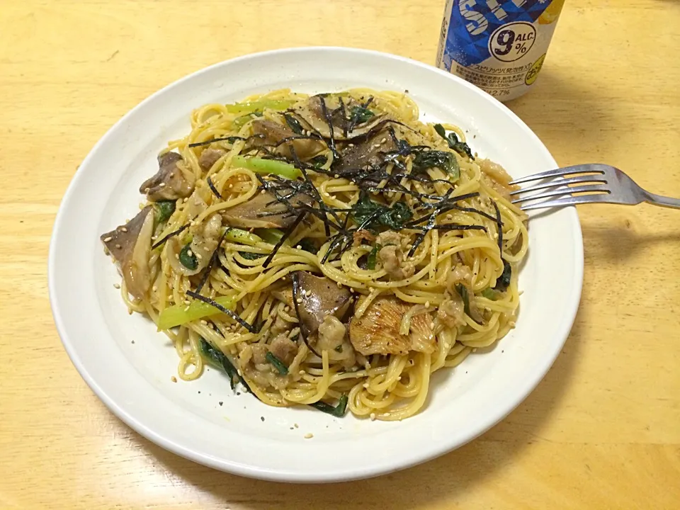 Snapdishの料理写真:あわび茸のパスタ|関孝敏さん