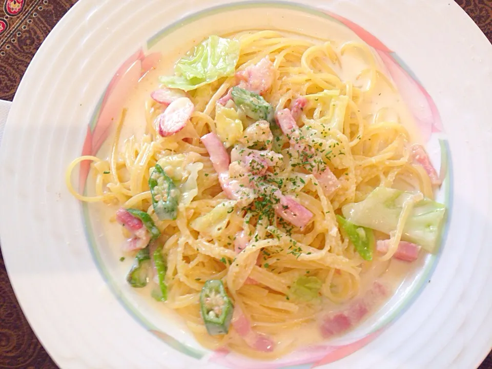 彩り野菜とベーコンのクリームパスタ@地中海酒場 ココチーノ(南浦和店)|みっさんさん