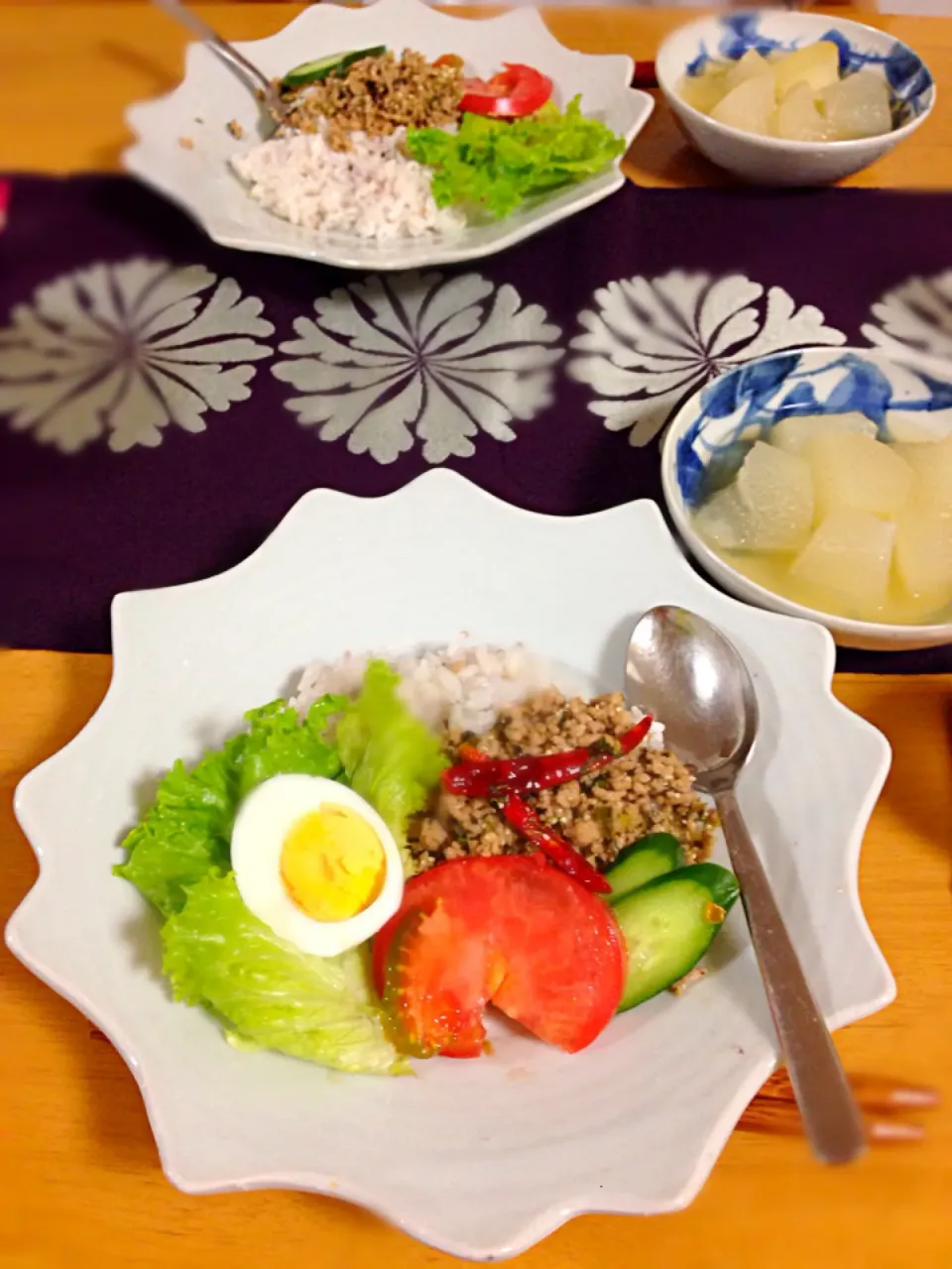 Larb, Thai meat salada with mint leaves. タイ風挽肉サラダ|kctreeさん