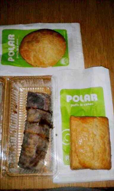 Snapdishの料理写真:9 Oct. Dinner @ 830pm  #polar #tunapuff #chickenpie #popiah|Ren Bhaiさん