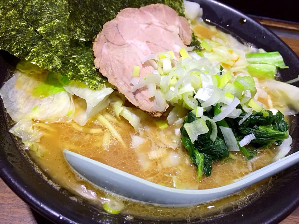 中盛りラーメン キャベツ こいめ かため|tecklさん