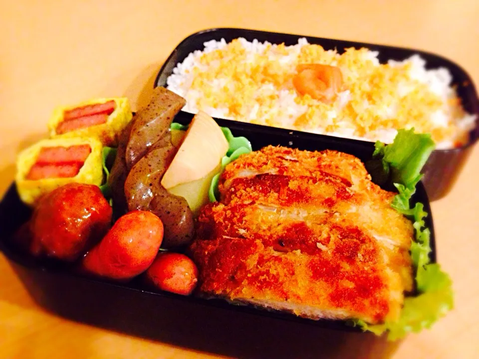 Snapdishの料理写真:チキンカツ弁当|sallyさん