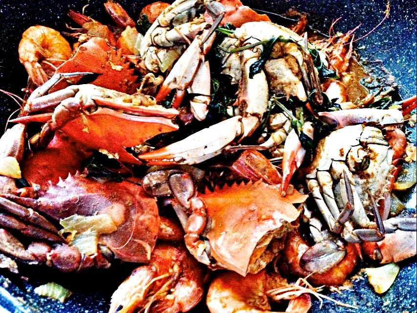 💛❤💛Louisiana Blue Crabs & Shrimp 🍤 😊 Cooked in Louisiana Cajun Spices #Seafood #GumboOfSoul My Dad's Secret Recipe So Tasty👄 😋 👄 #LouisianaGirl 💛❤💛|Alisha GodsglamGirl Matthewsさん