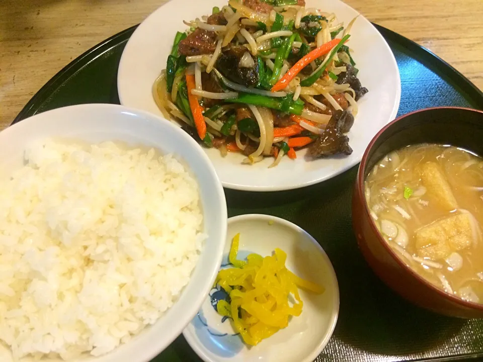 中華料理店のレバニラ定食|acoさん