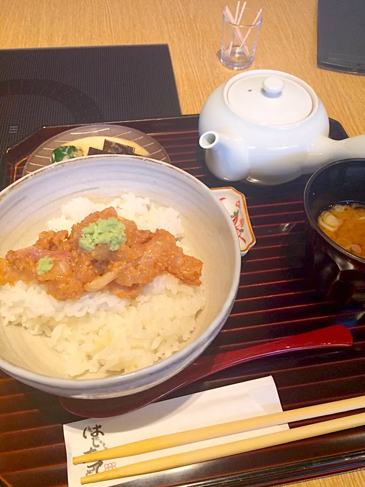 京都「はしたて」にて 鯛の胡麻味噌丼|yukoさん