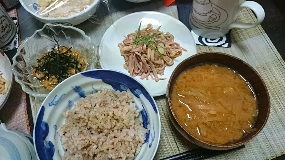 榎とハムの炒め物＆納豆＆大根の味噌汁|まぐろさん