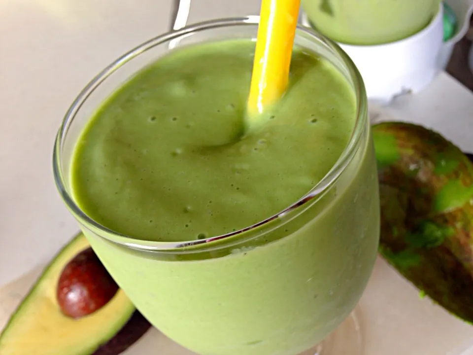 Creamy avocado smoothie|viviさん