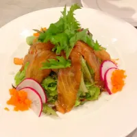 Snapdishの料理写真:Smoked salmon salad|KanoKさん