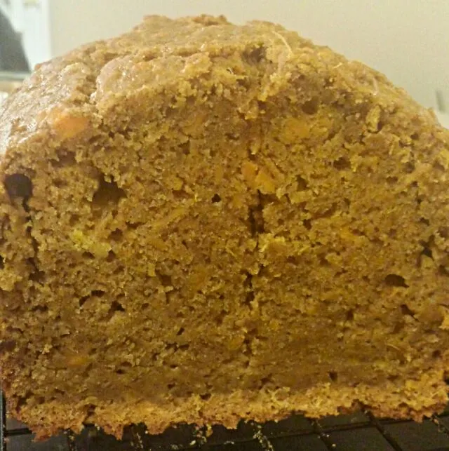 Sweet potato bread made with traditional fall spices.|Brianaさん