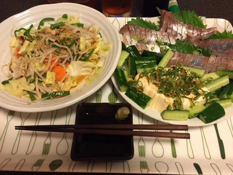 韓国焼肉のたれ野菜炒め、ワカナのお刺身、塩もみキュウリの胡麻油和え、冷奴❗️꒰✩'ω`ૢ✩꒱✨|サソリさん