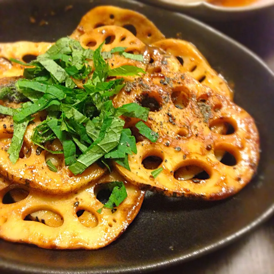 Snapdishの料理写真:ベンベンさんの料理 スピードメニュー♬蓮根味噌焼き|aveeさん