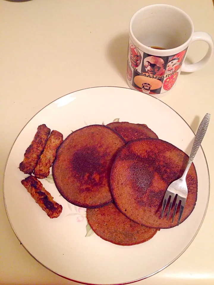 Snapdishの料理写真:Chocolate protein pancakes|sarah wagsさん