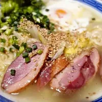 サッポロ一番　塩ラーメンをちょっと豪華に。
鴨ハム乗せ！|Akira Matsuさん