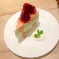 Strawberry fresh cream cake 🍓|KanoKさん